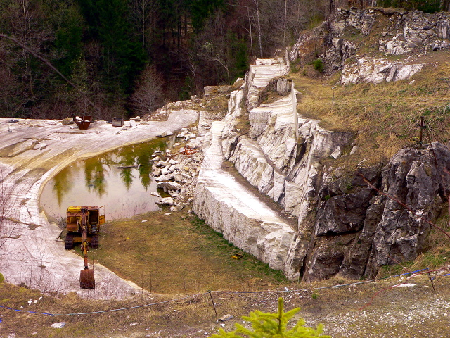 Bývalý mramorový lom Dolní Morava