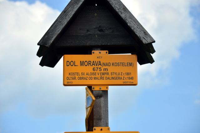 Rozcestník Dolní Morava (nad kostelem)